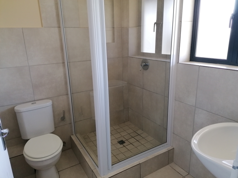 To Let 2 Bedroom Property for Rent in Buh Rein Estate Western Cape